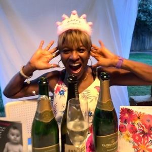 Meet your Posher, Posh